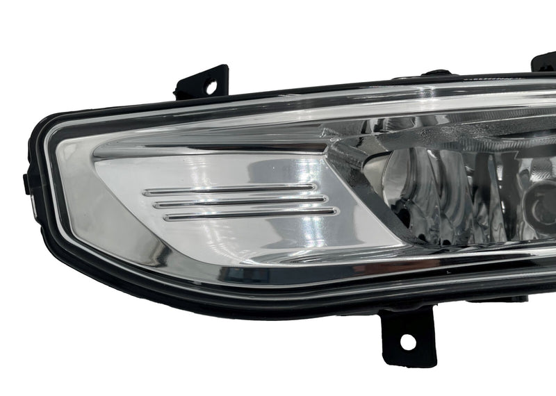 Load image into Gallery viewer, ⭐⭐FOR 2017 - 2023 NISSAN VERSA ROGUE LEFT DRIVER SIDE BUMPER FOG LIGHT LAMP ⭐⭐
