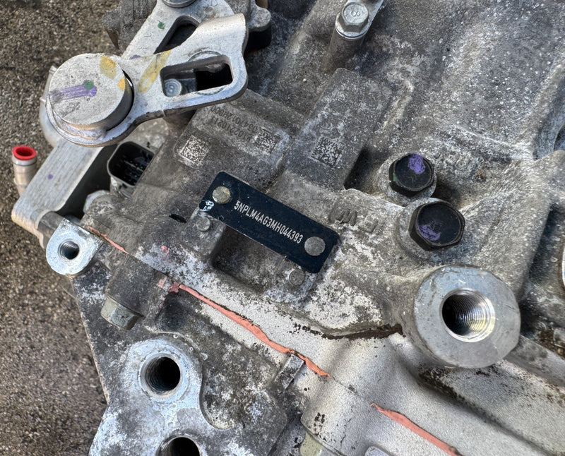 Load image into Gallery viewer, HYUNDAI ELANTRA FWD AUTO TRANSMISSION ASSEMBLY 2.0L 109K MILES 21-23 #NB1-TRS465
