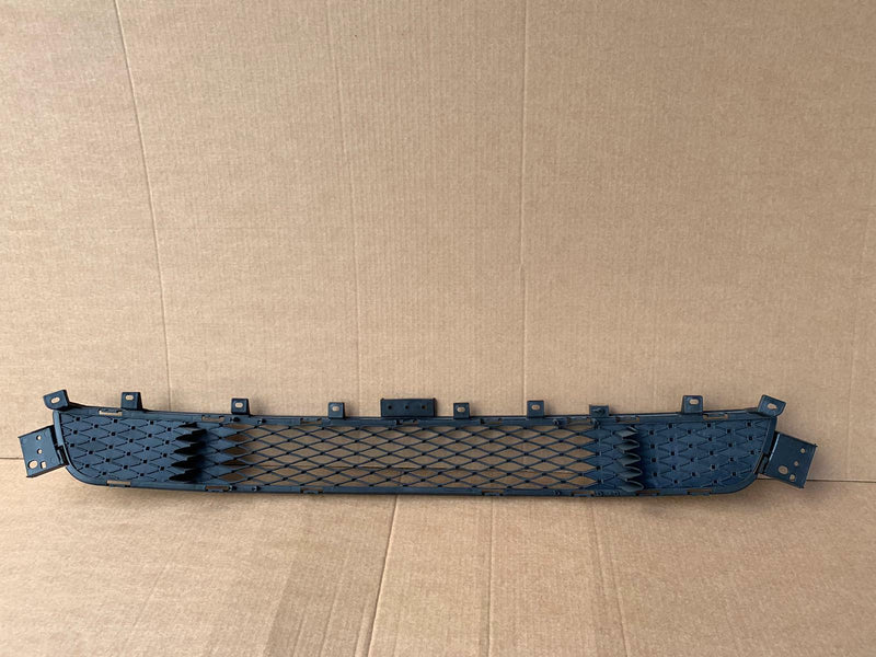Load image into Gallery viewer, FOR 2018 INFINITI Q50 SPORT FRONT BUMPER LOWER GRILLE 3.0L
