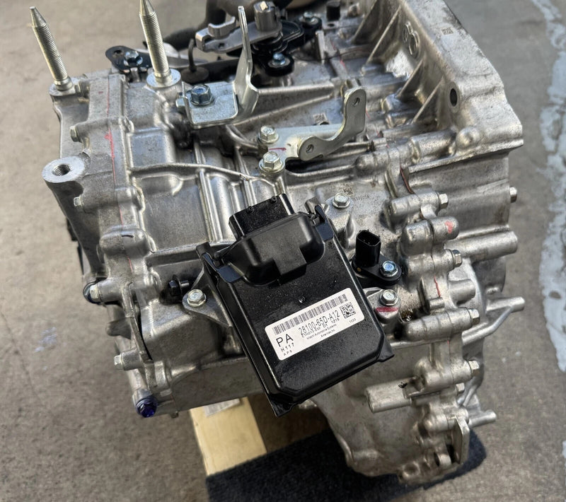 Load image into Gallery viewer, HONDA CIVIC FWD AUTO TRANSMISSION ASSEMBLY 71K MILES 2.0L 2022-2024 # NB1-TRS442
