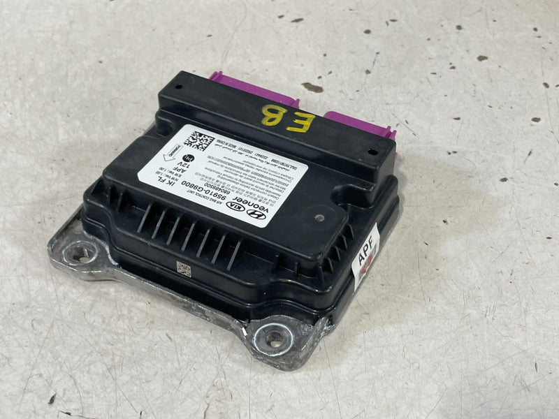 Load image into Gallery viewer, 22-23 GENESISI G70 RESTRAINT DIAGNOSTIC CONTROL MODULE UNIT 95910-G9800 # 100995
