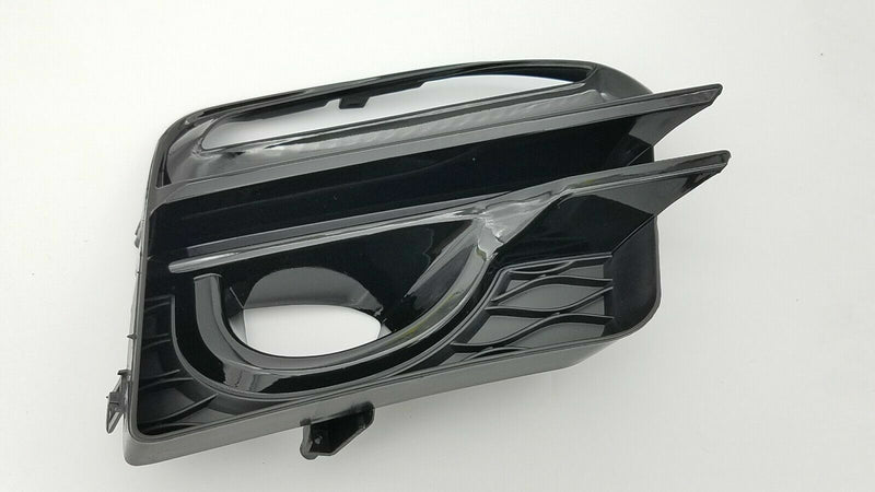 Load image into Gallery viewer, FOR 14-17 INFINITI Q50 SPORT RIGHT PASSENGER SIDE FOG LIGHT LAMP COVER BEZEL
