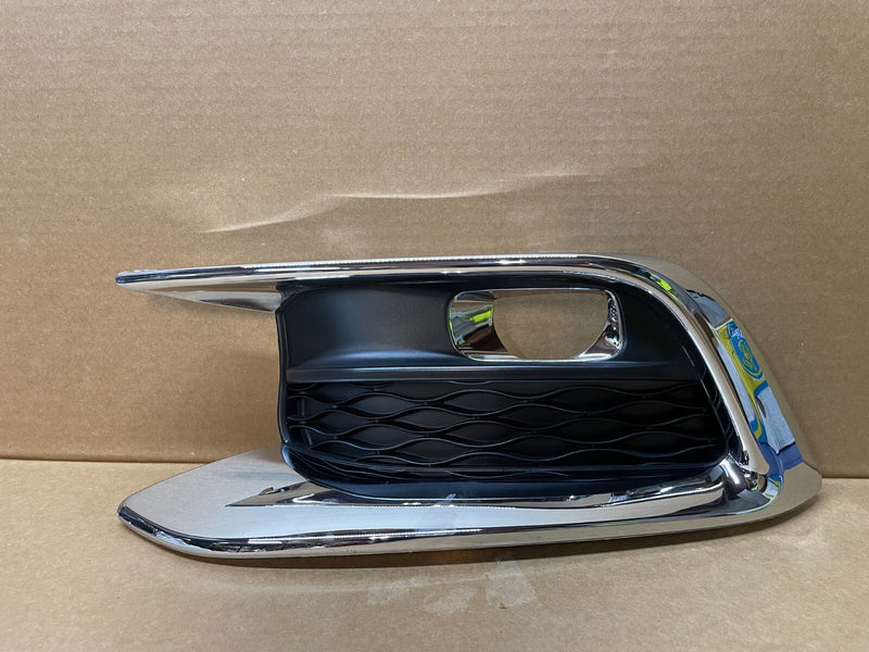 Load image into Gallery viewer, ⭐⭐ FOR 2016-2020 INFINITI QX60 LEFT &amp; RIGHT FOG LIGHT BEZEL COVER PAIR CHROME ⭐⭐

