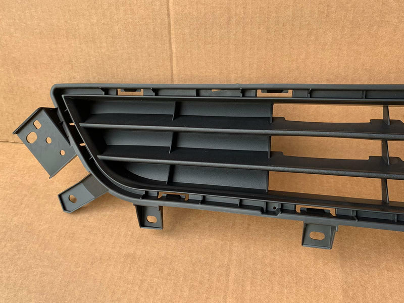 Load image into Gallery viewer, ⭐⭐ FOR 2018 INFINITI Q50 FRONT BUMPER LOWER GRILLE 3.0L ⭐⭐
