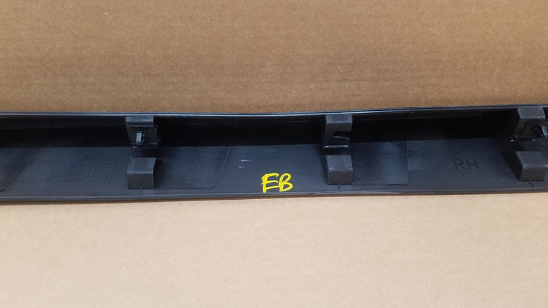 Load image into Gallery viewer, ⭐⭐ FOR 16-20 INFINITI QX60 FRONT RIGHT PASSENGER SIDE DOOR LOWER MOLDING ⭐⭐
