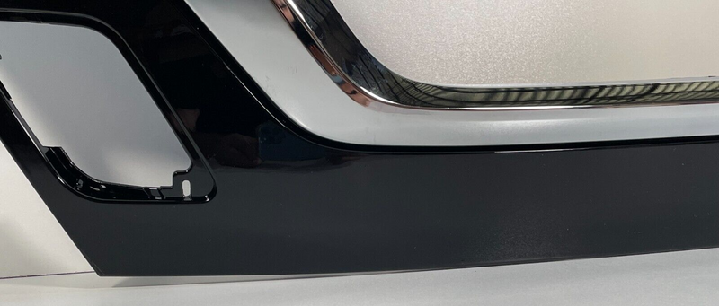 Load image into Gallery viewer, Front Bumper Lower Grille Molding Nissan Versa 2020-2021
