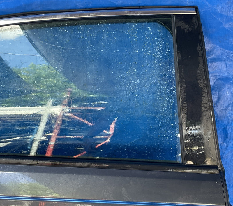 Load image into Gallery viewer, HONDA ACCORD REAR RIGHT SIDE DOOR ASSEMBLY GRAY (NH904M) 23-25 # NB2-DRS1836
