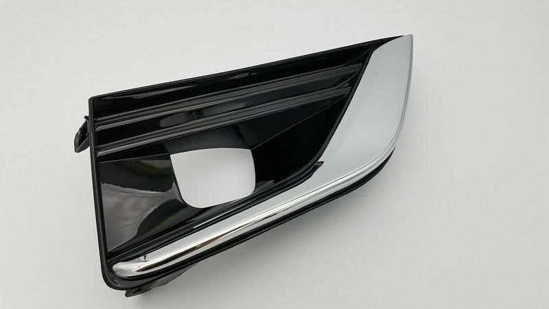 Load image into Gallery viewer, FOR INFINITI Q50 RIGHT PASSENGER SIDE BUMPER FOG LIGHT LAMP COVER BEZEL CHROME

