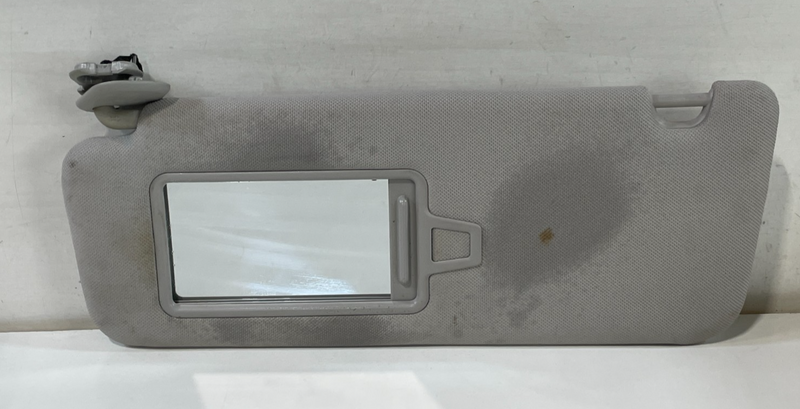 Load image into Gallery viewer, 2020-2023 HYUNDAI PALISADE FRONT LEFT DRIVER SIDE SUNVISOR SUN VISOR GRAY 101278
