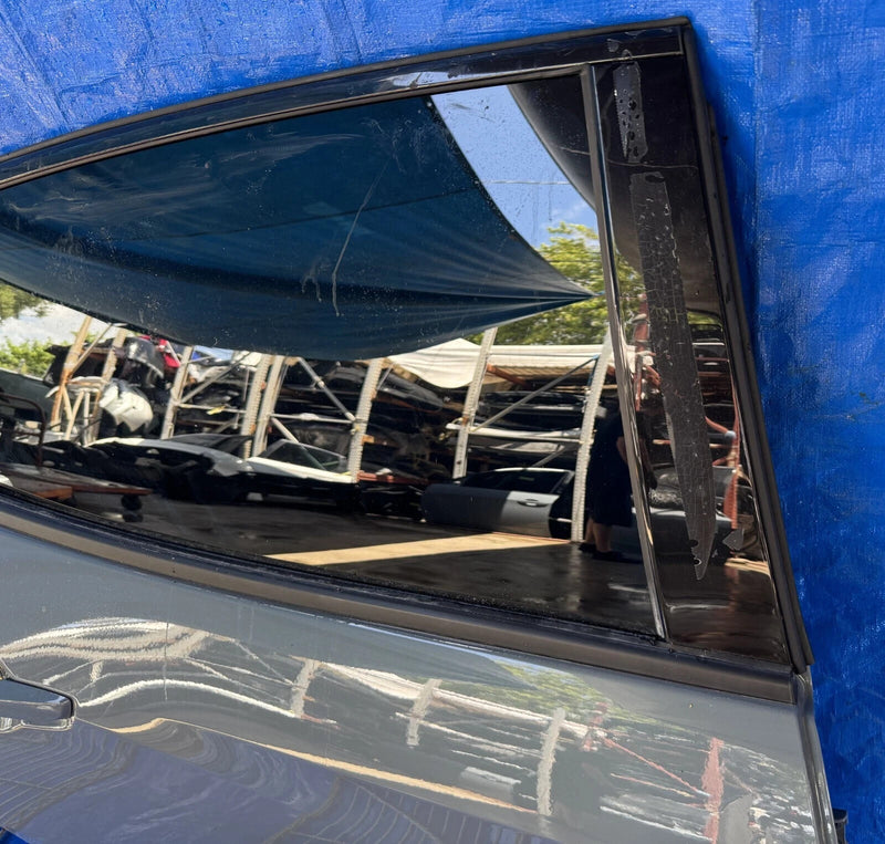 Load image into Gallery viewer, HONDA CIVIC HATCHBACK REAR RIGHT DOOR ASSEMBLY GRAY NH877P 17-21 # NB2-DRS1813
