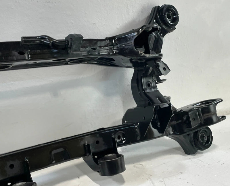 Load image into Gallery viewer, 20-24 HYUNDAI PALISADE AWD REAR SUSPENSION SUBFRAME CROSSMEMBER CRADLE # 100887
