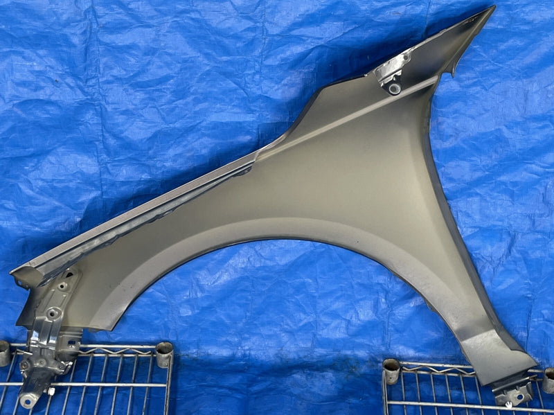 Load image into Gallery viewer, HONDA ACCORD RIGHT PASSENGER SIDE FENDER ASSEMBLY GRAY NH904M 23-25 # OR6-FN1045
