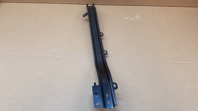 Load image into Gallery viewer, ⭐⭐FOR INFINITI JX35 QX60 RADIATOR CORE SUPPORT CENTER TIE BRACKET⭐⭐
