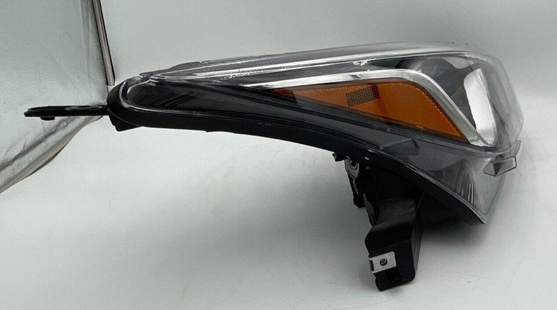 Load image into Gallery viewer, ⭐⭐ FOR 20-22 NISSAN VERSA RIGHT PASSENGER SIDE HALOGEN HEADLIGHT HEADLAMP ⭐⭐
