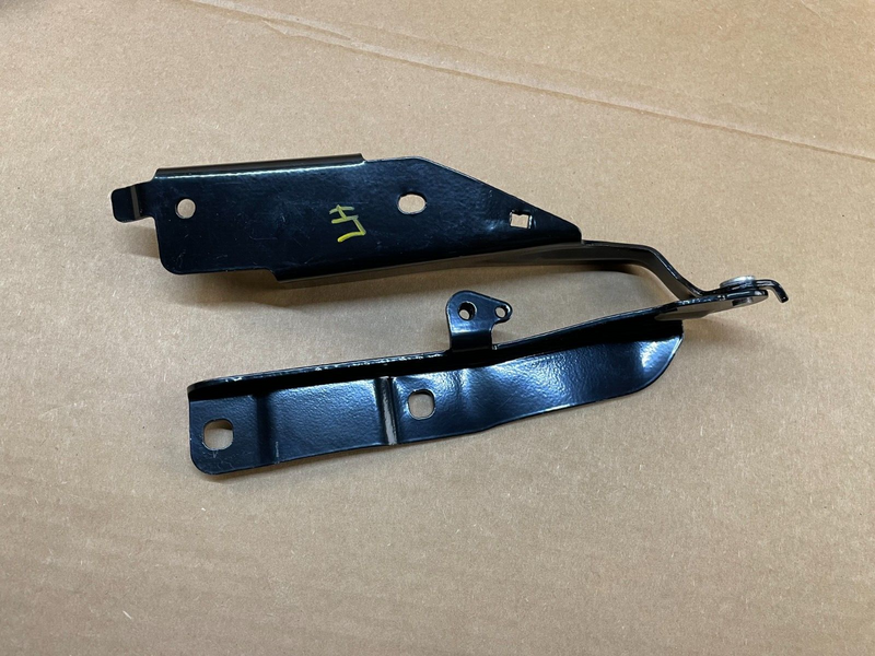 Load image into Gallery viewer, ⭐⭐ FOR INFINITI M37 M56 Q50 Q60 Q70 LEFT &amp; RIGHT HOOD HINGES PAIR ⭐⭐
