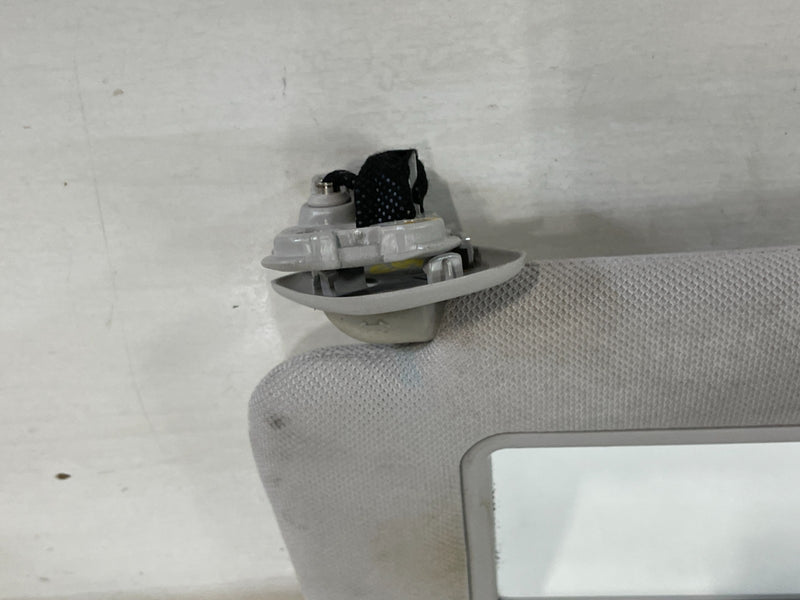 Load image into Gallery viewer, 2020-2023 HYUNDAI PALISADE FRONT LEFT DRIVER SIDE SUNVISOR SUN VISOR GRAY 101278
