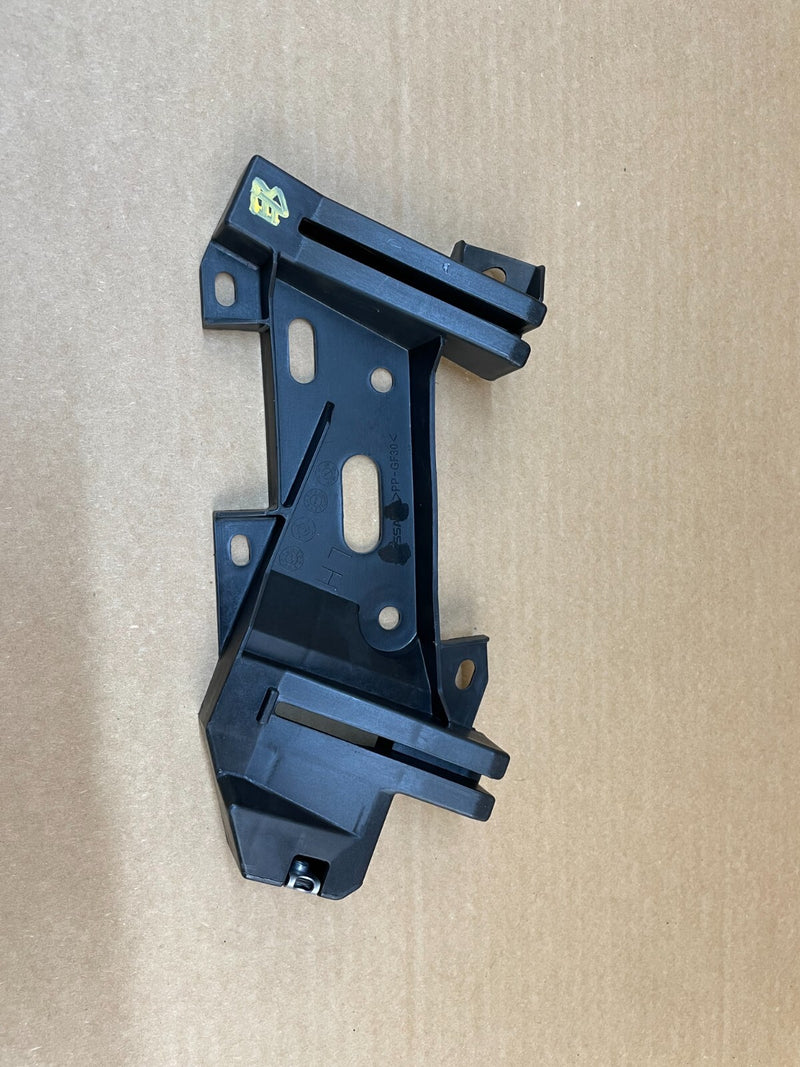 Load image into Gallery viewer, FOR INFINITI FX35 QX70 LH &amp; RH RADIATOR SUPPORT EXTENSION HEADLIGHT BRACKET PAIR
