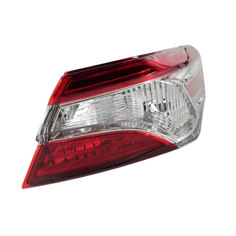 Load image into Gallery viewer, ⭐⭐ FOR 18-20 TOYOTA CAMRY RIGHT SIDE OUTER TAILLIGHT TAIL LIGHT LAMP W/O LED ⭐⭐
