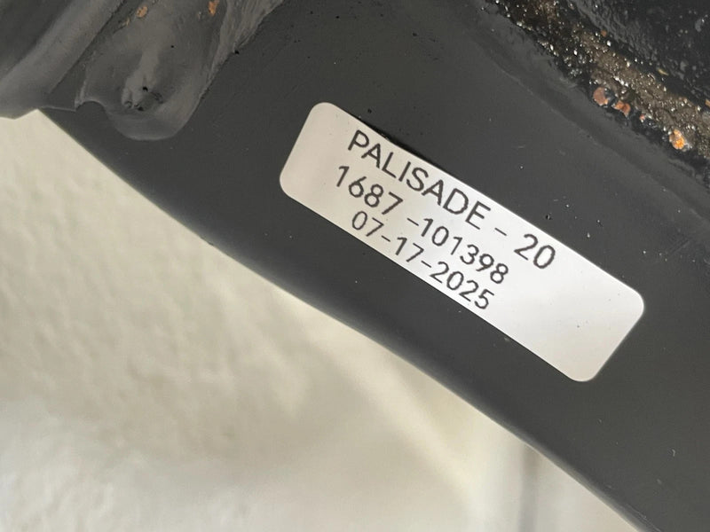 Load image into Gallery viewer, 20-25 HYUNDAI PALISADE FWD REAR SUSPENSION SUBFRAME CROSSMEMBER CRADLE # 101398
