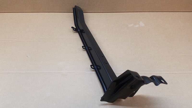Load image into Gallery viewer, FOR 08-17 INFINITI EX35 EX37 QX50 RADIATOR CORE SUPPORT CENTER TIE BRACKET
