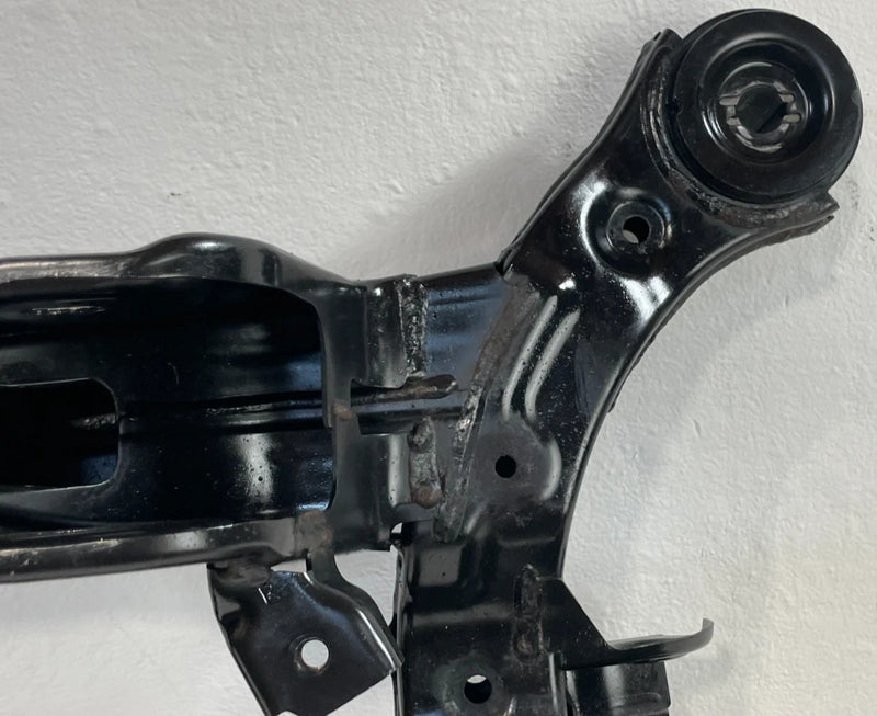 Load image into Gallery viewer, 20-24 HYUNDAI PALISADE AWD REAR SUSPENSION SUBFRAME CROSSMEMBER CRADLE # 100887
