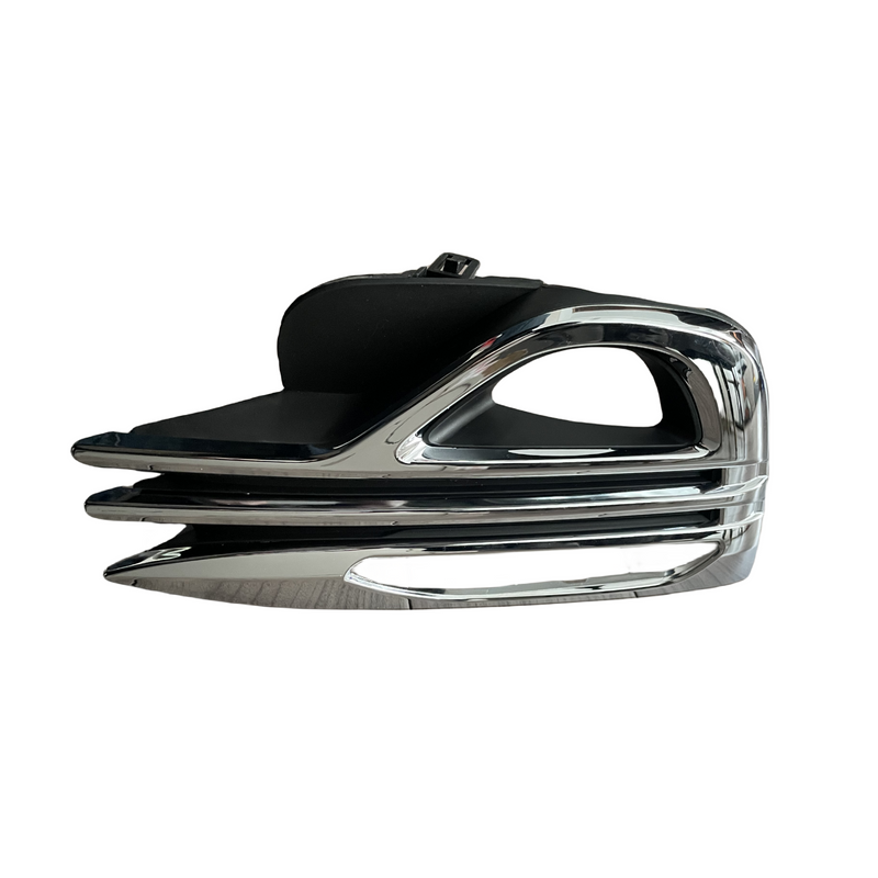 Load image into Gallery viewer, ⭐⭐ FOR 2015-2019 INFINITI Q70 Q70L RIGHT SIDE FOG LIGHT LAMP BEZEL COVER ⭐⭐

