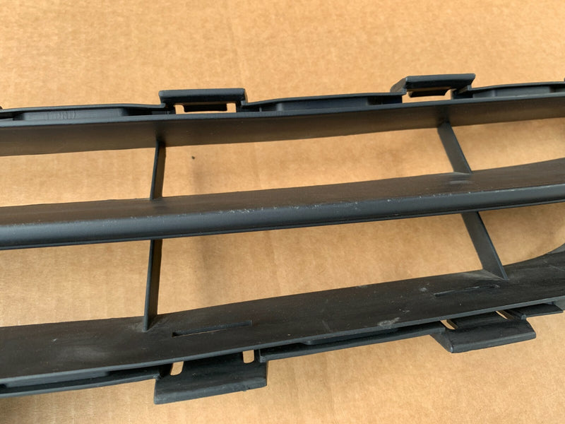 Load image into Gallery viewer, ⭐⭐ FOR 2013 - 2015 INFINITI JX35 QX60 FRONT BUMPER LOWER GRILLE ⭐⭐

