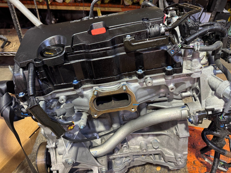 Load image into Gallery viewer, OEM HONDA HRV HR-V FWD ENGINE ASSEMBLY AUTO 16K MILES 2.0L 2023-2024 # NB1-ES372
