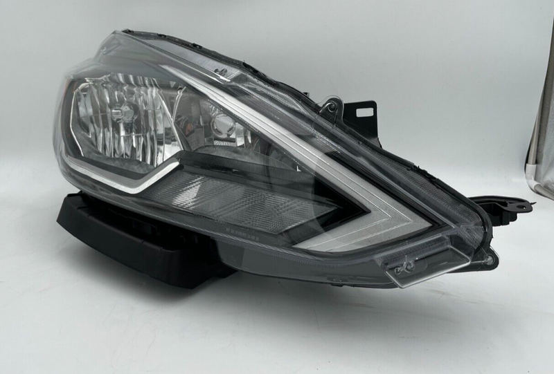 Load image into Gallery viewer, ⭐⭐ FOR 16-19 NISSAN SENTRA RIGHT PASSENGER SIDE HALOGEN HEADLIGHT HEADLAMP ⭐⭐
