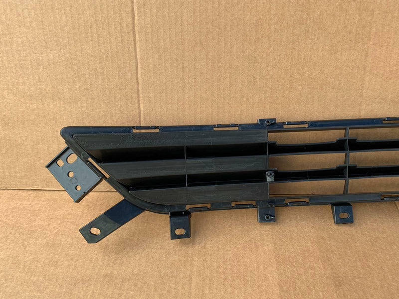 Load image into Gallery viewer, ⭐⭐ FOR 2018 INFINITI Q50 FRONT BUMPER LOWER GRILLE 3.0L ⭐⭐
