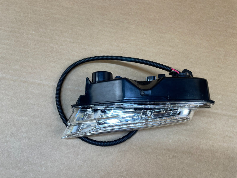 Load image into Gallery viewer, ⭐⭐ FOR INFINITI Q50 LEFT &amp; RIGHT TURN SIGNAL LIGHT LAMP BUMPER MOUNTED PAIR ⭐⭐
