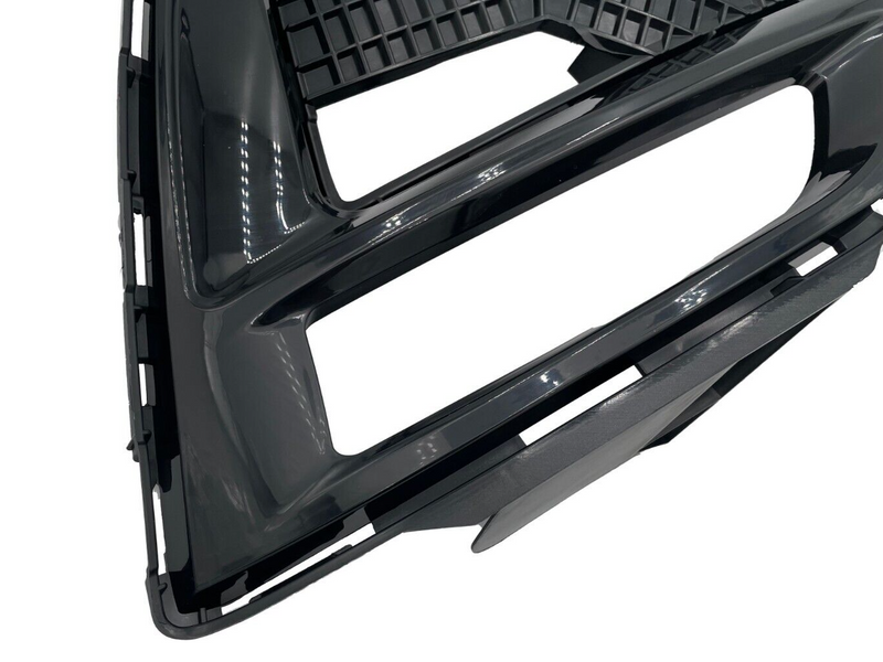 Load image into Gallery viewer, FOR 20-22 NISSAN SENTRA FRONT RIGHT SIDE FOG LIGHT LAMP BEZEL COVER TRIM
