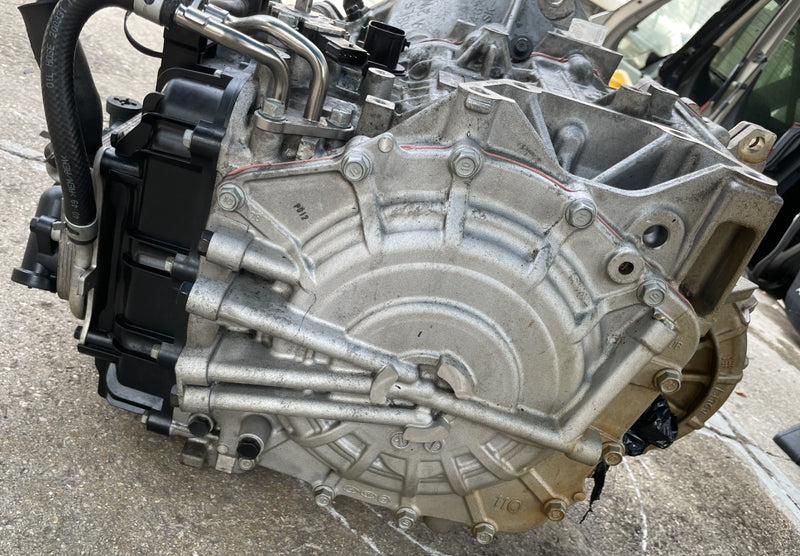 Load image into Gallery viewer, HYUNDAI PALISADE FWD AUTO TRANSMISSION ASSY 20-22 150K MILES 3.8L # NB1-TRU463

