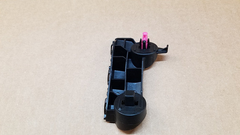 Load image into Gallery viewer, FOR 19-21 NISSAN ALTIMA FRONT LEFT DRIVER SIDE BUMPER COVER BRACKET RETAINER
