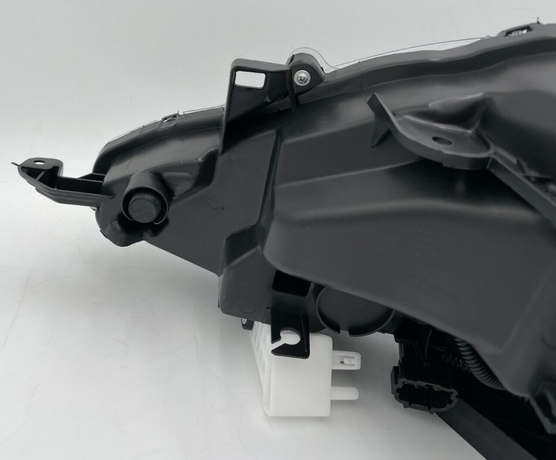 Load image into Gallery viewer, ⭐⭐ FOR 16-19 NISSAN SENTRA RIGHT PASSENGER SIDE HALOGEN HEADLIGHT HEADLAMP ⭐⭐
