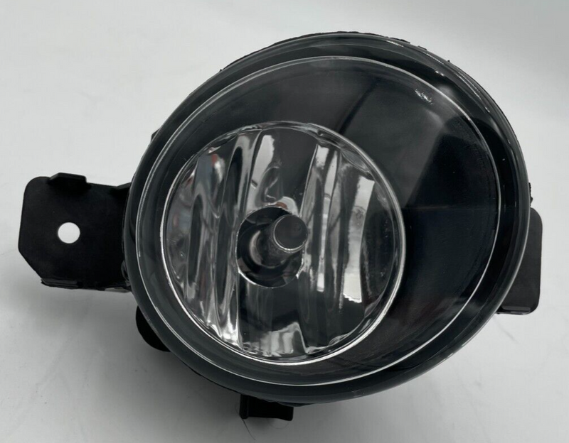 Load image into Gallery viewer, ⭐⭐ FOR 2004-2019 ALTIMA VERSA, JX35 G37 RIGHT PASSENGER BUMPER FOG LIGHT LAMP ⭐⭐
