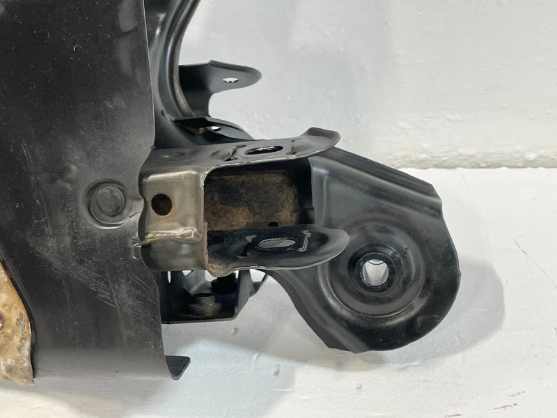 Load image into Gallery viewer, 2017-2019 INFINITI QX30 FWD REAR SUSPENSION SUBFRAME CROSSMEMBER CRADLE # 95385
