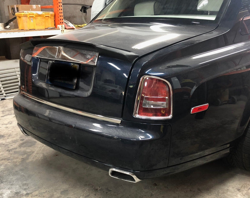 Load image into Gallery viewer, Rear Trunk Lip Spoiler Luxe-GT Style For Rolls Royce Phantom Saloon 2004-2017

