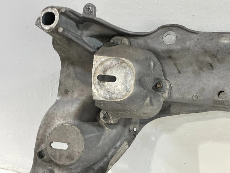 Load image into Gallery viewer, INFINITI FX37 FX50 RWD FRONT ENGINE SUBFRAME CROSSMEMBER CRADLE 2011-2013 #97311
