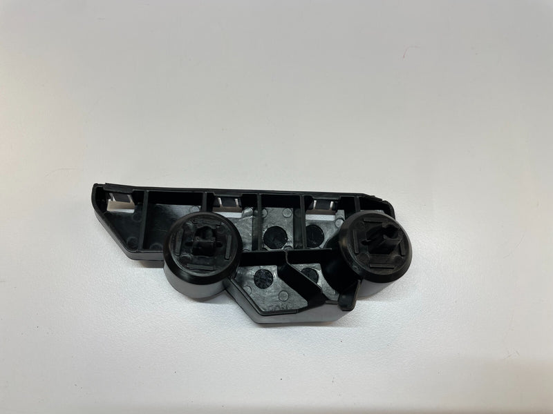 Load image into Gallery viewer, Bumper Retainer Mount Bracket Front Left &amp; Right Side For Nissan Altima 13 - 15
