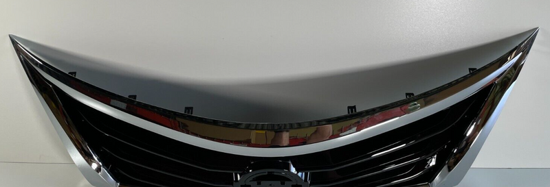 Load image into Gallery viewer, Front Bumper Upper Grille Chrome W/O Emblem Nissan Altima 2013-2015
