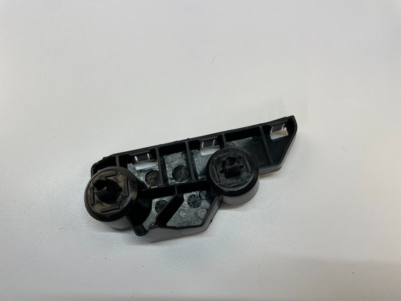 Load image into Gallery viewer, Bumper Retainer Mount Bracket Front Left &amp; Right Side For Nissan Altima 13 - 15
