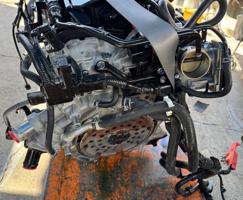 Load image into Gallery viewer, OEM HONDA HRV HR-V FWD ENGINE ASSEMBLY AUTO 2.0L 2023 - 2024 # NB1-EU379
