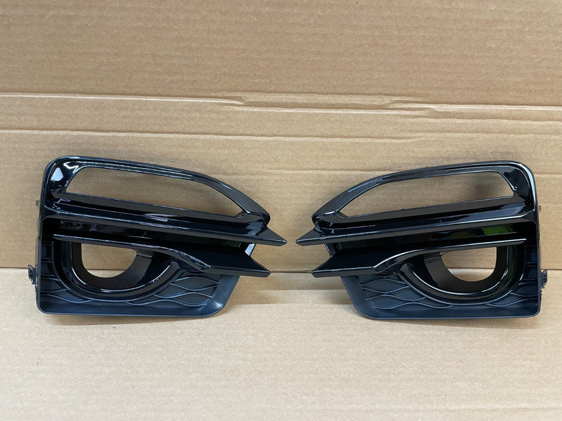 Load image into Gallery viewer, ⭐⭐ FOR 14-17 INFINITI Q50 LH &amp; RH TURN SIGNAL W/ FOG LIGHT LAMP &amp; BEZEL PAIR ⭐⭐
