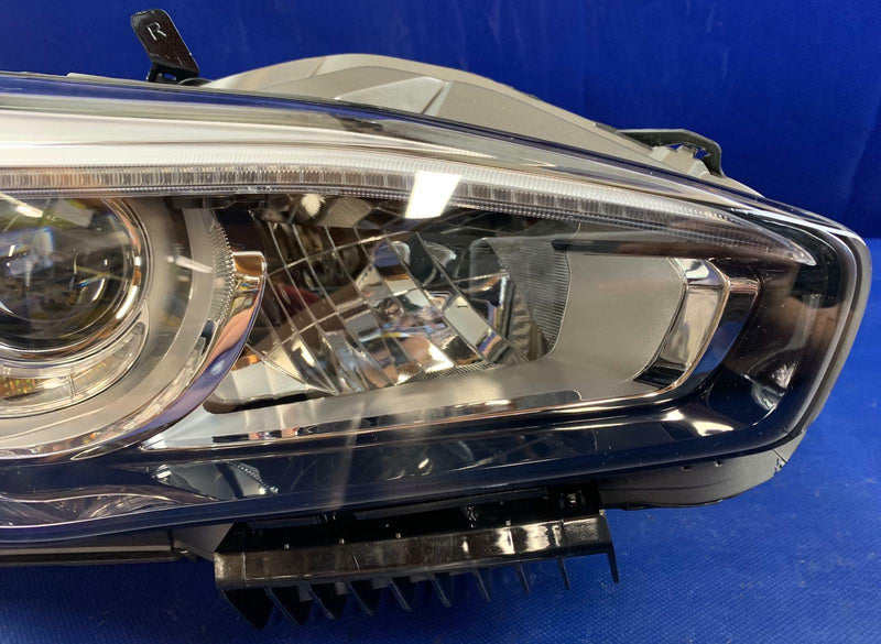 Load image into Gallery viewer, ⭐ FOR 2015 - 2019 INFINITI Q70 RIGHT PASSENGER SIDE HEADLIGHT HEADLAMP NON AFS ⭐
