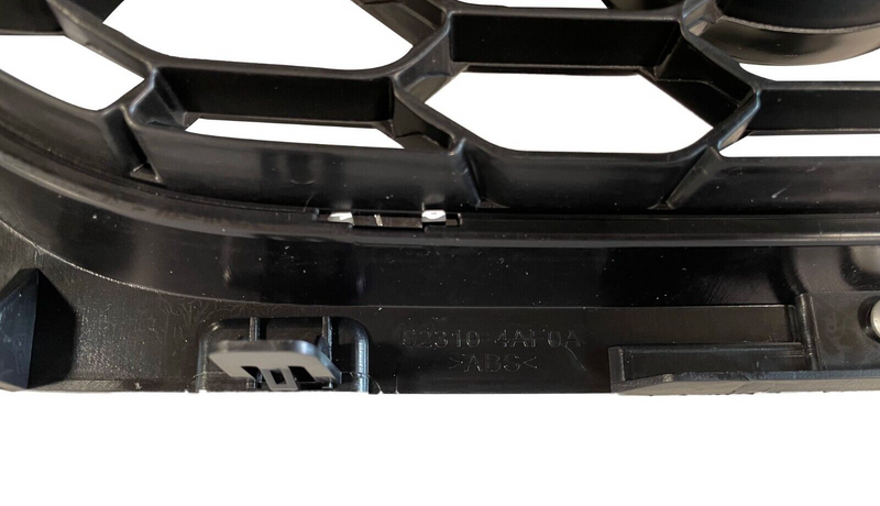 Load image into Gallery viewer, Front Bumper Upper Grille Chrome W/O Emblem Nissan Sentra For 16-19
