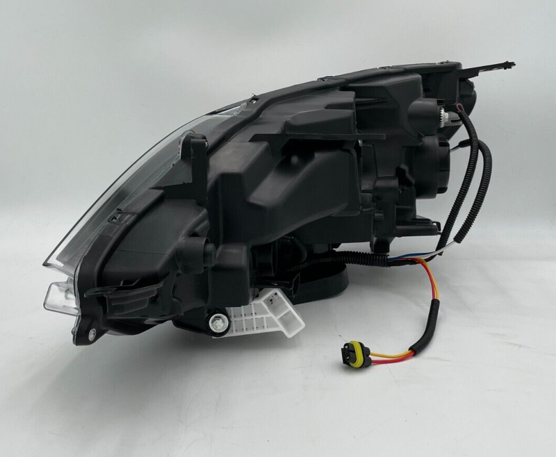 Load image into Gallery viewer, ⭐⭐ FOR 16-19 NISSAN SENTRA RIGHT PASSENGER SIDE HALOGEN HEADLIGHT HEADLAMP ⭐⭐
