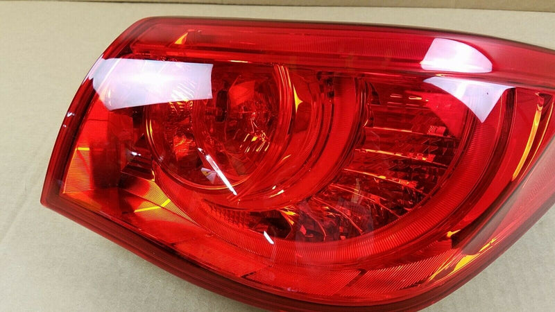 Load image into Gallery viewer, ⭐ FOR 2014-2017 INFINITI Q50 REAR LEFT &amp; RIGHT SIDE OUTER TAIL LIGHT LAMP PAIR ⭐
