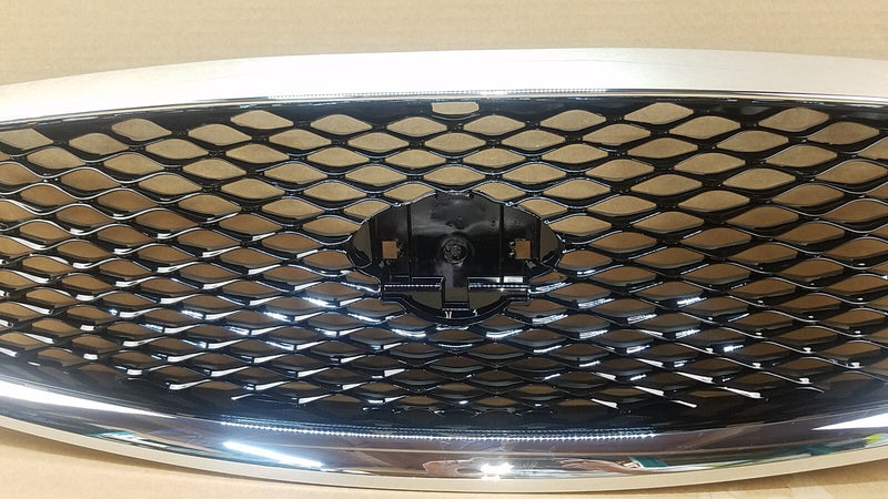Load image into Gallery viewer, ⭐⭐ FOR 2014 - 2017 INFINITI Q50 FRONT BUMPER UPPER GRILLE W/O EMBLEM CHROME ⭐⭐
