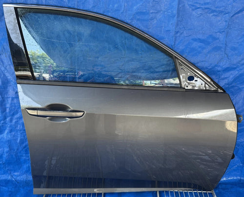 HONDA CIVIC HATCHBACK FRONT RIGHT DOOR ASSEMBLY GRAY NH737M 17-21 